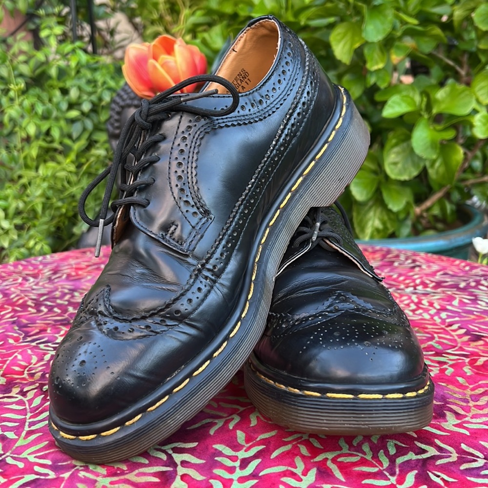 🏴󠁧󠁢󠁥󠁮󠁧󠁿 Dr. Martens England Vintage Brogue Wingtips UK 7 🏴󠁧󠁢󠁥󠁮󠁧󠁿